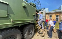 Фото 4: Мер подякував колективу ДП «Львівський радіоремонтний завод» за підтримку захисників