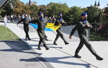 Фото 5: На Меморіалі Героїв Небесної Сотні військові Нацгвардії підняли національний стяг