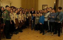 Фото 4: Пластуни передали місту Вифлеємський вогонь миру