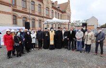 Фото 9: У Львові заклали капсулу під будівництво нової лікарні Медичного центру Святої Параскеви