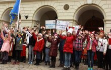 Фото 12: Львівські школярі продемонстрували шаховий флеш-моб «Шахова корона»