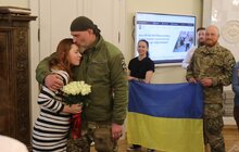 Фото 2: У львівській Ратуші одружилися військовий та волонтерка