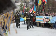 Фото 4: На Меморіалі пам’яті Героїв Небесної Сотні відбулось урочисте підняття Прапора України