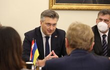 Фото 7: Прем’єр-міністр Хорватії залишив запис у Книзі почесних гостей Львова