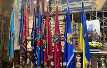 Фото 2: У Гарнізонному храмі Львова освятили прапор 16 окремої бригади армійської авіації «Броди»
