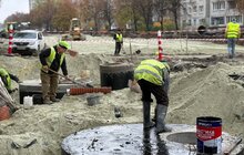 Фото 1: На вул. Мазепи триває реконструкція: на обох ділянках влаштовують основу під асфальтування