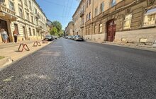 Фото 1: Першу ділянку на вул. Героїв УПА вже заасфальтували і відкрили для проїзду приватного транспорту