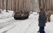 Фото 1: Мер Львова Андрій Садовий відвідав наших захисників на сході