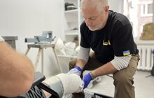Фото 2: У центрі НЕЗЛАМНІ українець отримав протез за чотири години