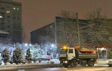 Фото 2: 120 одиниць спецтехніки прибирає місто від снігу