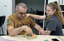 Фото 5: У центрі UNBROKEN 51-річному ветерану допомагають відновитись після важкої черепно-мозкової травми