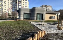 Фото 3: У 3D-школі завершують облаштування благоустрою, а учні вже прикрашають ялинку
