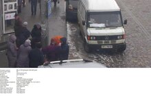 Фото 20: За вчорашній день працівники ЛКП «Львівавтодор» зафіксували 45 випадків порушень правил дорожнього руху через неналежне паркування