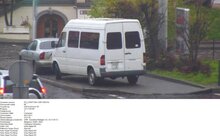 Фото 51: За минулі вихідні працівники ЛКП «Львівавтодор» зафіксували 53 випадки порушення правил дорожнього руху через неналежне паркування