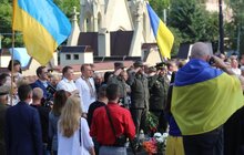 Фото 5: День Незалежності розпочався з молитви на Личаківському кладовищі