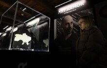 Фото 9: В Арсеналі відкрилась виставка творів мистецтва, створених із бронеплит (фоторепортаж)
