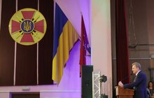 Фото 5: Андрій Садовий привітав військовослужбовців з Днем Збройних Сил України та вручив їм відзнаки