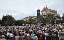 Фото 7: У Львові моляться за мир і ласку для України