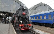 Фото 2: Сьогодні у парк «Знесіння» їздив раритетний поїзд