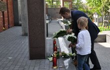 Фото 2: Міський голова Львова вшанував пам'ять жертв Другої світової війни