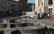 Фото 6: На площі перед Оперним театром облаштують сухий фонтан: розпочалися роботи з демонтажу існуючого