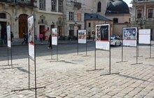 Фото 19: На пл. Ринок у Львові відкрили виставку «Рік спротиву: як по(в)стає Білорусь»