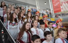Фото 2: У Міжнародному аеропорту «Львів» ім. Данила Галицького відбувся музичний флешмоб
