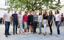 Фото 2: З нагоди Дня фізичної культури і спорту працівники мерії Львова провели спільну розминку