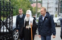 Фото 1: Мер Львова з Патріархом Філаретом та Владикою Димитрієм вшанували новітніх Героїв на Личакові