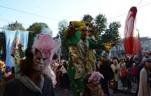 Фото 39: Карнавальною ходою у Львові розпочався «Золотий Лев на вулиці – 2017»