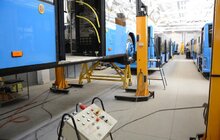Фото 22: Мер Львова оглянув процес виготовлення тролейбусів «Електрон», які замовило місто
