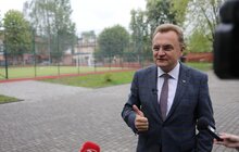 Фото 8: «Пріоритетом програми „Львів-2020“ було визначено облаштування спортивної інфраструктури біля усіх шкіл міста Львова», — А. Садовий