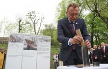 Фото 13: На «Губернаторських валах» заклали пам’ятну капсулу з нагоди початку спорудження пам’ятника-меморіалу Героям Небесної Сотні