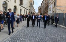 Фото 11: Прем’єр-міністр України Володимир Гройсман прогулявся Львовом