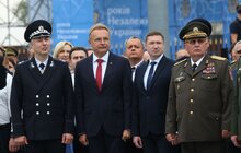 Фото 14: У Львові на найбільшому флагштоку урочисто підняли прапор України