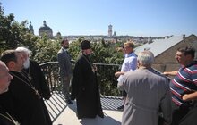 Фото 11: Блаженніший Епіфаній оглянув Меморіал пам’яті Героїв Небесної Сотні у Львові