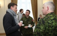 Фото 8: Мер Львова нагородив канадського підполковника Кріса К. Рівза Орденом св. Юрія