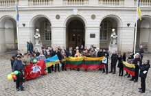 Фото 9: У Львові відбулась громадська акція «Вітаю Литву!»