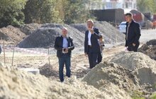 Фото 4: «Місто інвестує великі гроші; мене цікавлять темп і якість», — Андрій Садовий про ремонт вул. Миколайчука