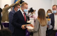 Фото 22: З нагоди Дня вчителя у Львові нагородили 55 найкращих працівників освіти