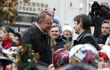 Фото 14: В переддень Різдва у Львові встановили Різдвяного Дідуха