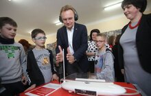 Фото 12: У Львові для шкіл закупили ще одну наукову мобільну лабораторію — мистецьку