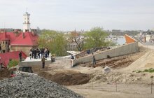 Фото 8: Посадовці міськради та представники підрядної організації оглянули роботи з будівництва Меморіалу Небесної Сотні