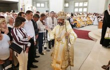 Фото 39: Глава УГКЦ Блаженніший Святослав у співслужінні з єпископами Синоду УГКЦ освятив унікальний храм Софії-Премудрості Божої