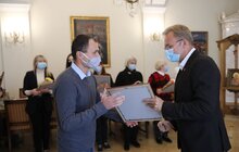 Фото 9: Мер Львова нагородив працівників Ботанічного саду та музеїв на базі Львівського університету за сумлінну працю