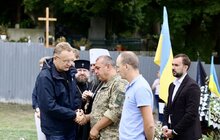Фото 1: Митрополит Епіфаній у Львові молитвою та покладанням квітів вшанував пам’ять Героїв