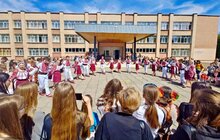 Фото 7: На шкільних ярмарках у Львові зібрали рекордні майже 8 млн грн для ЗСУ (відео)