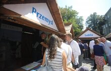 Фото 7: Мер Львова разом з іноземною делегацією оглянули Ярмарок партнерства