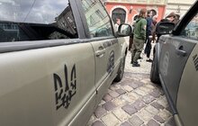 Фото 2: Норвезькі волонтери у Львові передали 30 автівок українським військовим