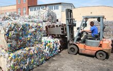 Фото 11: Львівська фірма «Львіввторресурс» переробляє пластик та за власні кошти встановила контейнери для збору пластику в будинках ОСББ